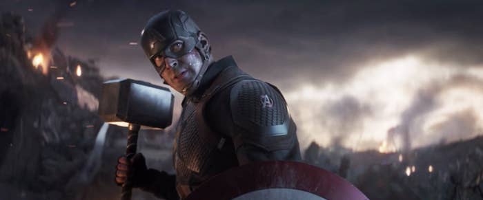Descubren referencias al Capitán América en la película de Hulk