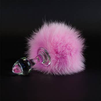 Glass plug with pink tail
