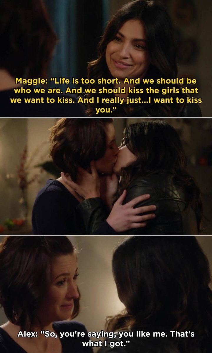 玛吉:“人生苦短,我们应该我们是谁,我们真的想吻吻女孩,我真的想吻你,“他们吻,亚历克斯:“所以你# x27;你说你像me"