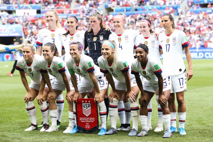 USWNT team photo pregame