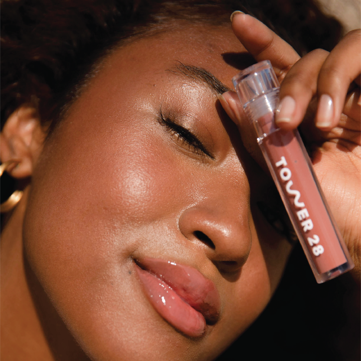 16 Of The Best Cheap Lip Glosses For Kissable Lips 2022
