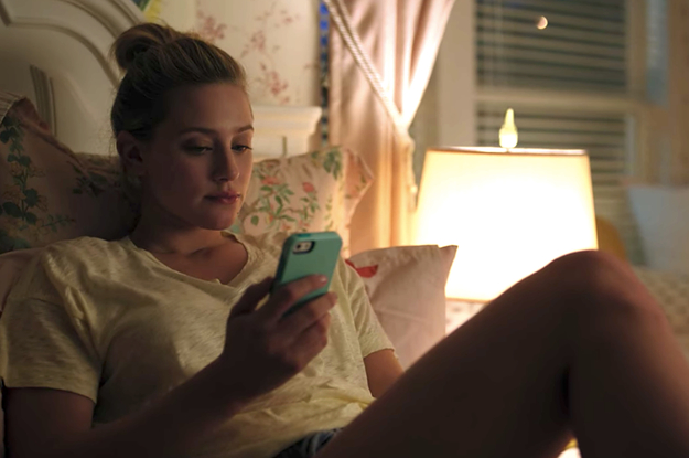 Betty from Riverdale texting