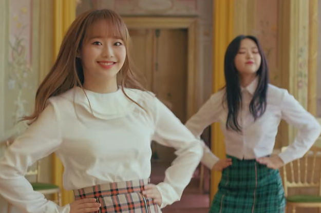 loona in their love4eva music video
