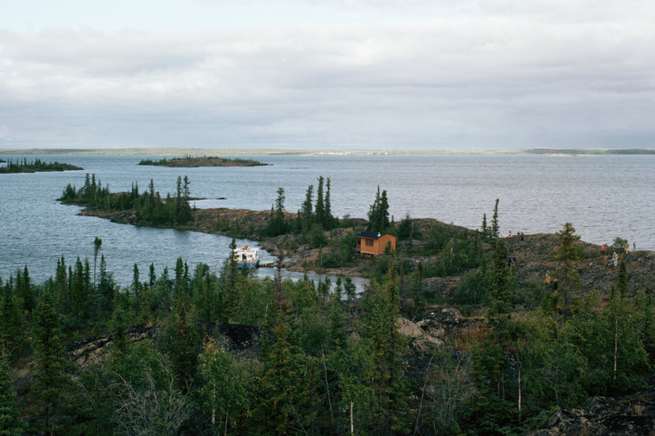 Photo of small house in yellowknife on great slave lake