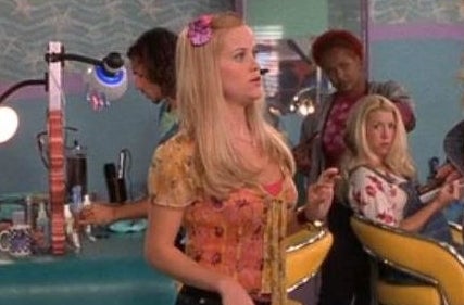 Elle looking shook at Paulette's bend and snap
