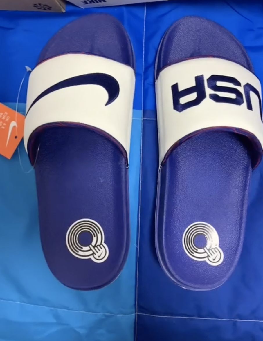 The left slide has the &quot;swoosh&quot; logo and the right side has &quot;USA&quot; written on it