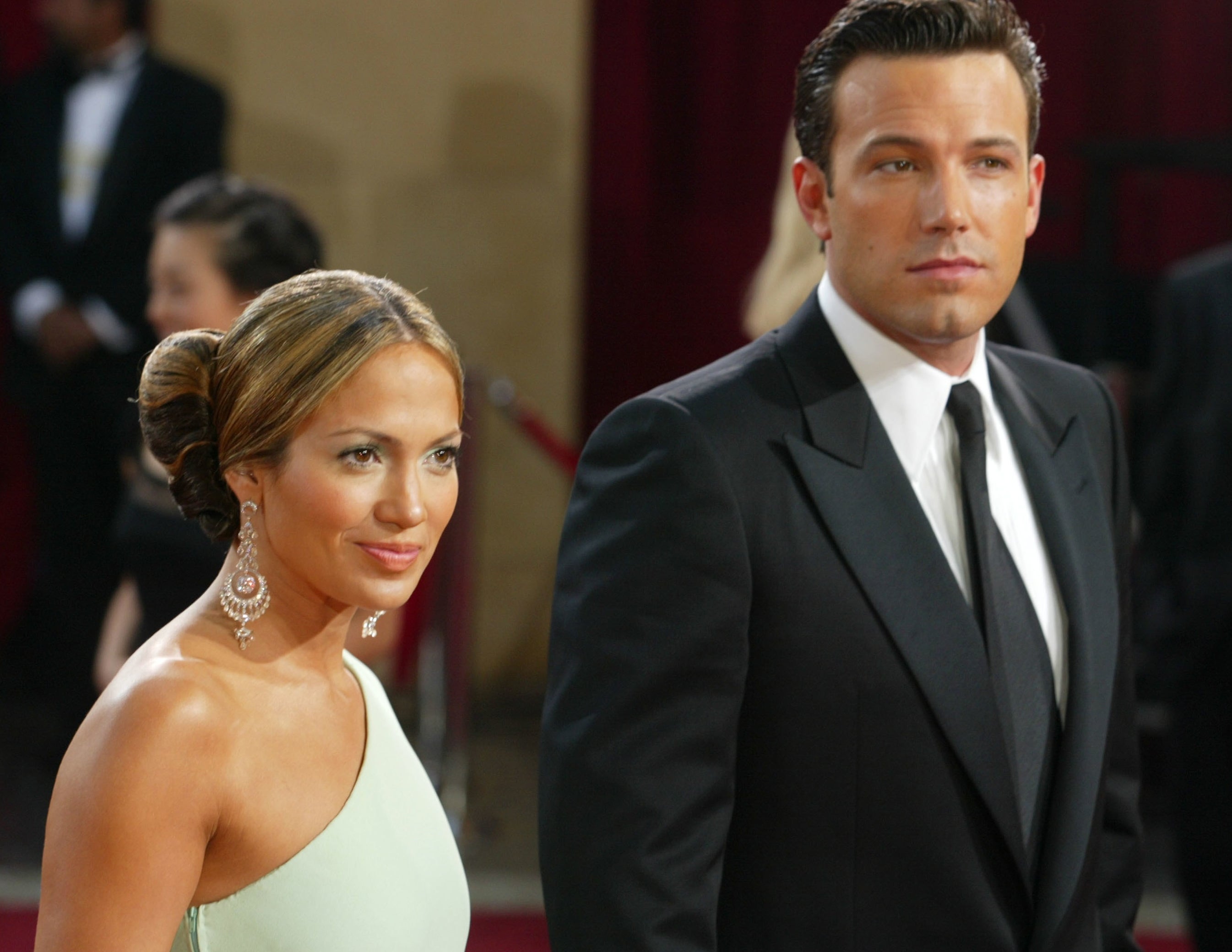 Jennifer Lopez's Back Tattoo Revealed