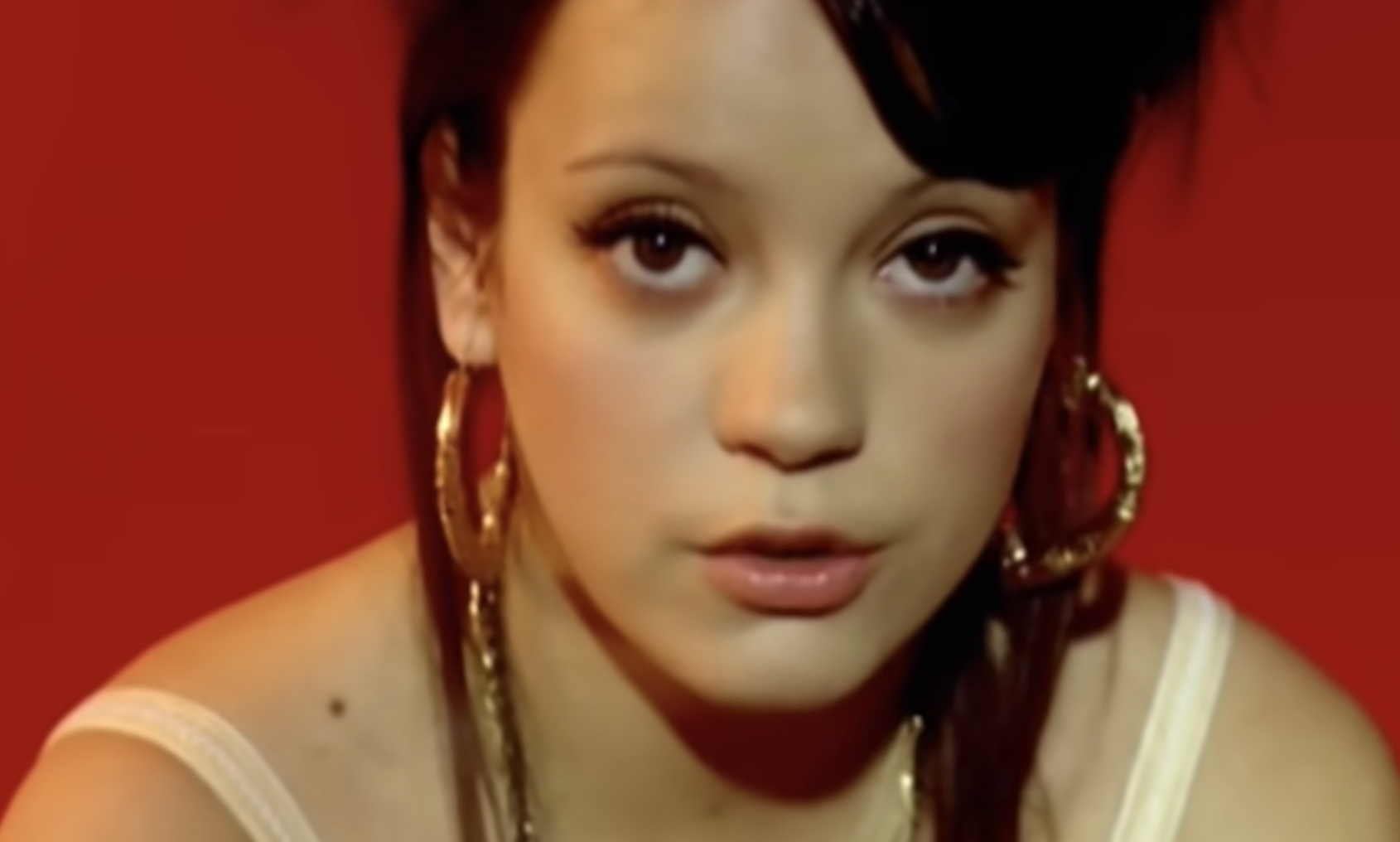 Lily Allen in her &quot;Smile&quot; music video