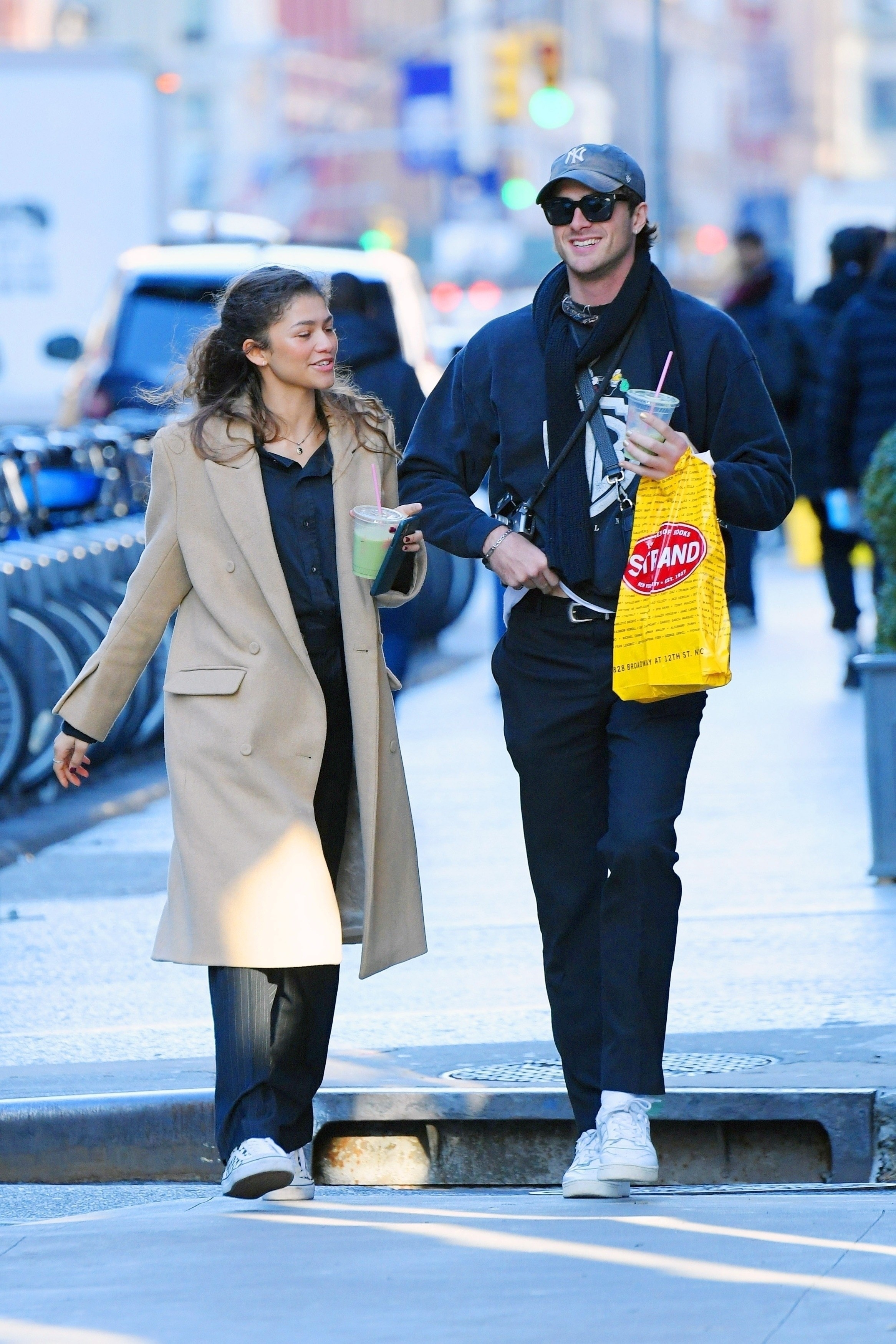 Tom Holland and Zendaya Street Style : r/TomHolland