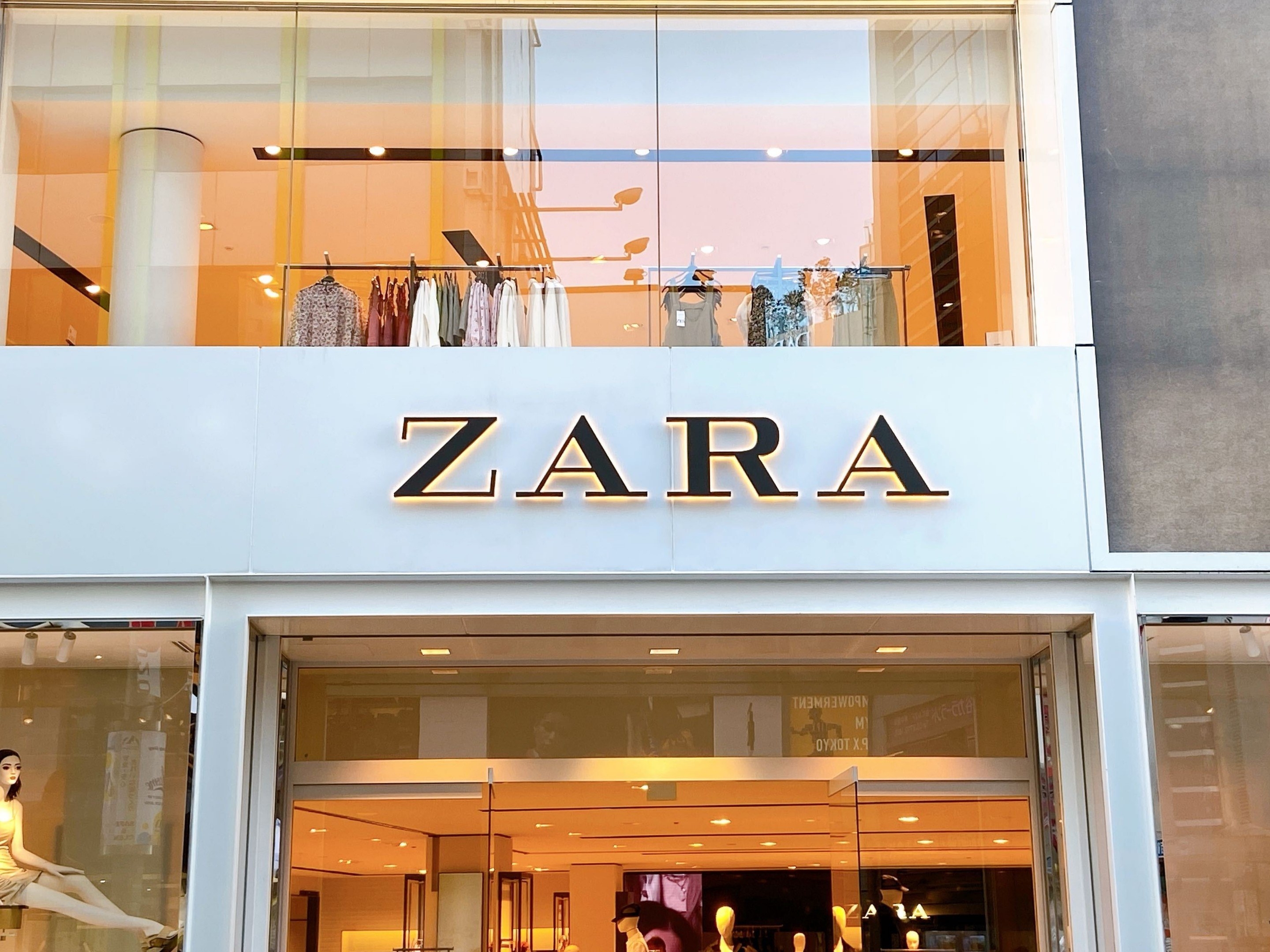 新品未使用】ZARA ストレート・ワイドパンツ Sサイズ センター
