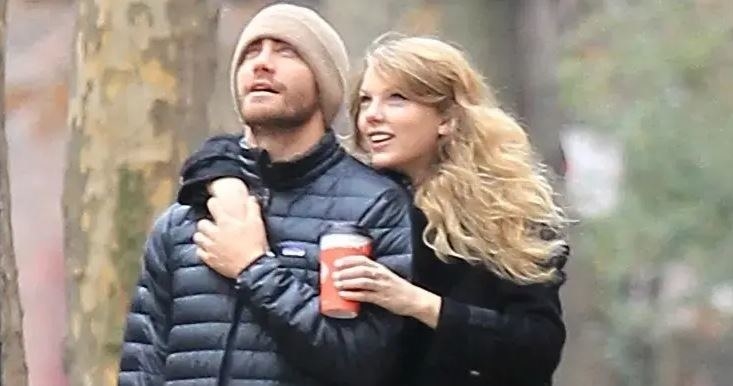 Taylor Swift with her ex boyfriend Jake Gyllenhaal