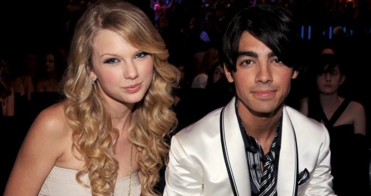 Taylor Swift with her Ex-Boyfriend Joe Jonas