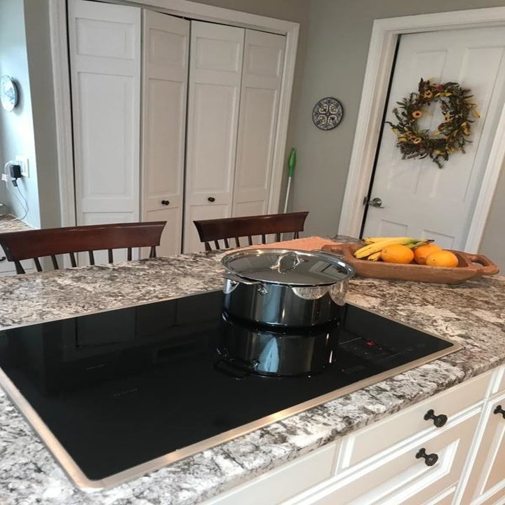 13 Best Induction Cooktops Heating Up 2022