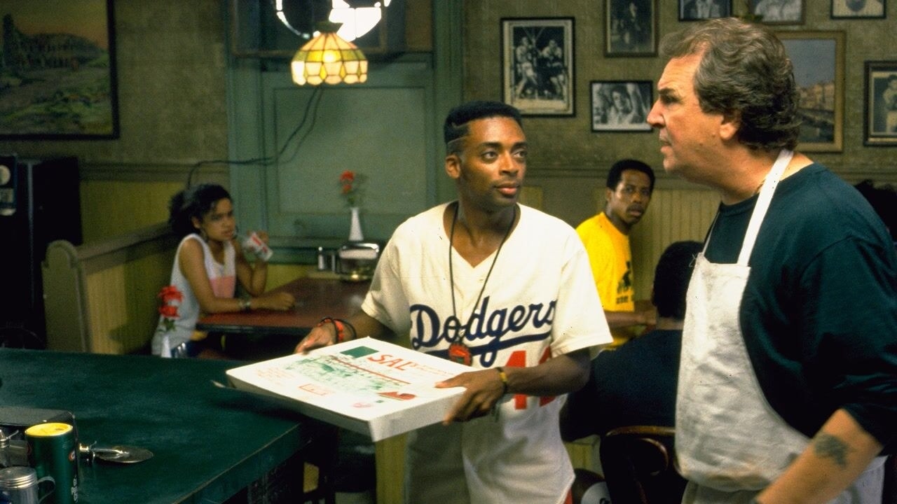 A scene in the pizzeria in Do the Right Thing