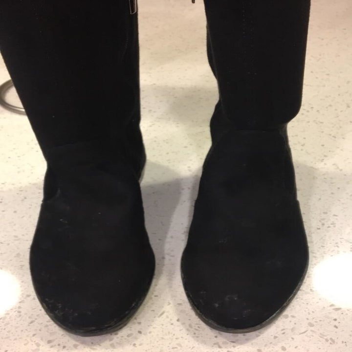 a reviewer photo of the same boots now clean 
