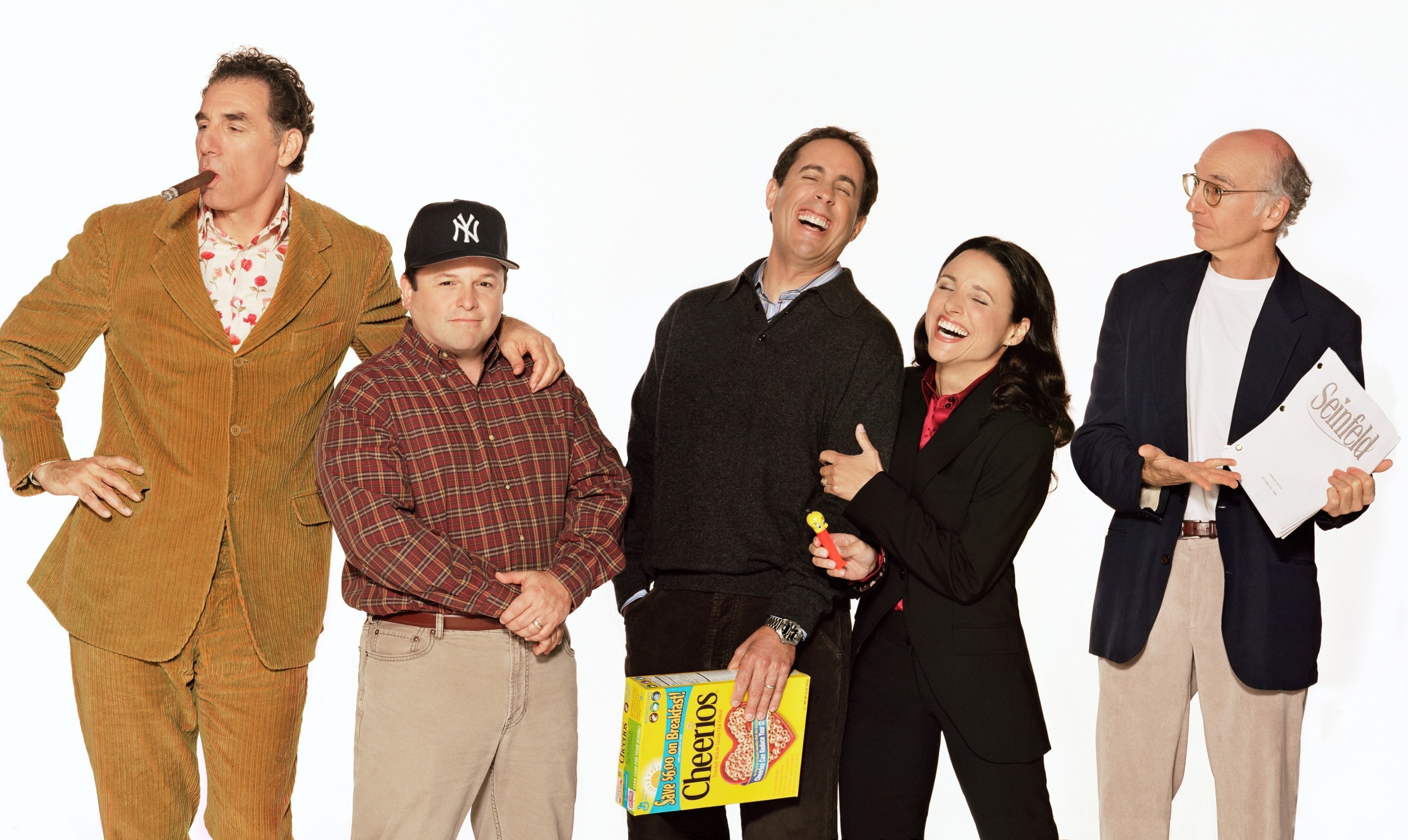 The entire Seinfeld cast poses with Larry