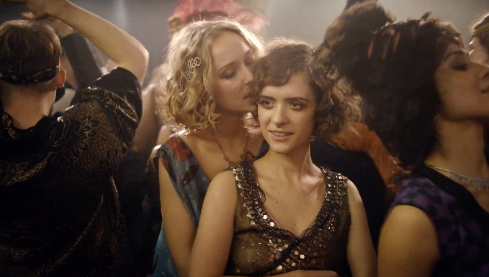 Caro Cult and Liv Lisa Fries in &quot;Babylon Berlin&quot;