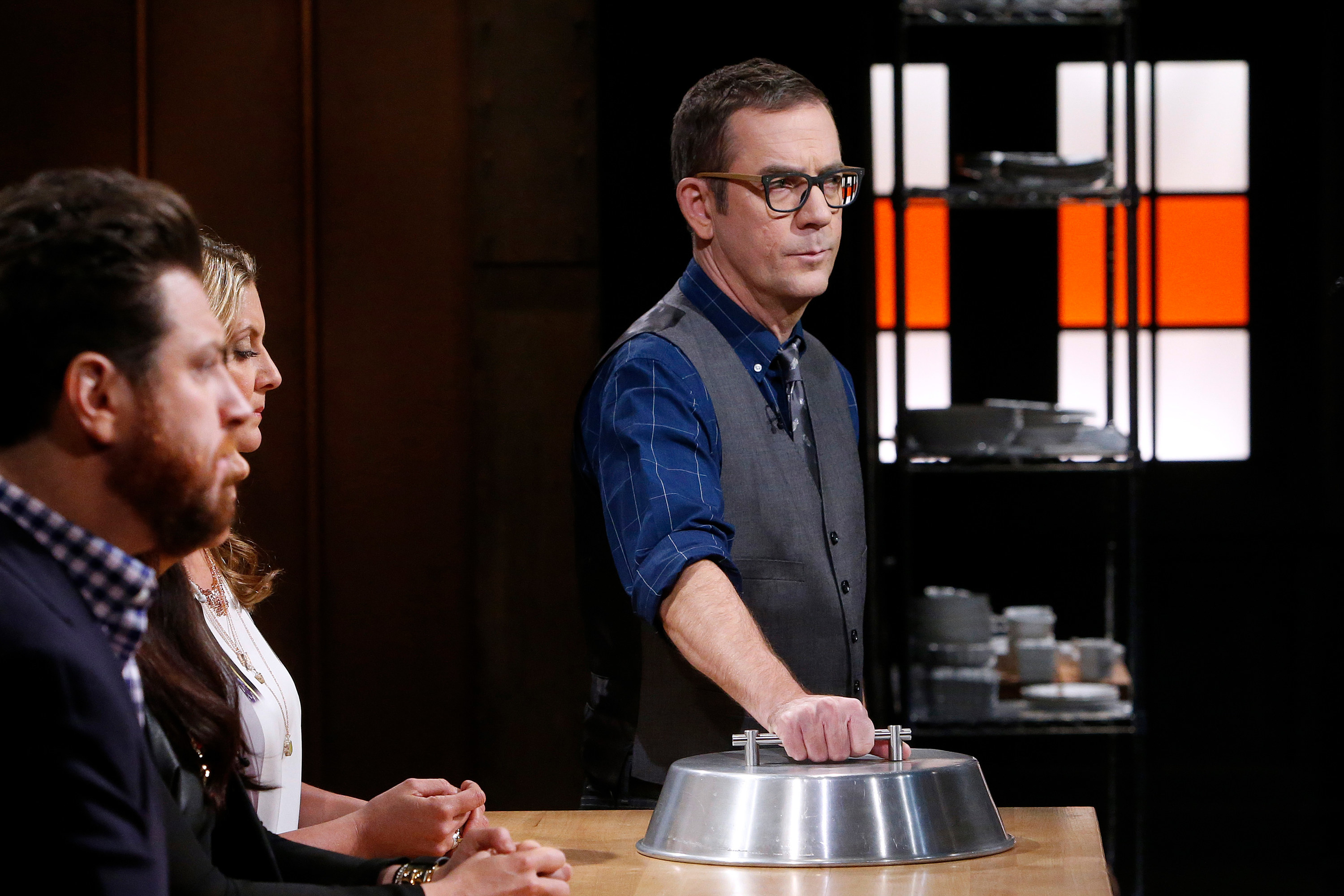 Ted Allen unveiling the losing dish