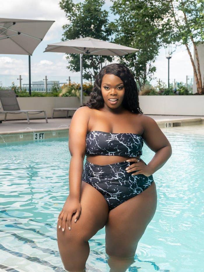 jeans Bevestigen aan filosofie 25 Plus-Size Bikini Options To Add To Your Cart Before Summer Ends