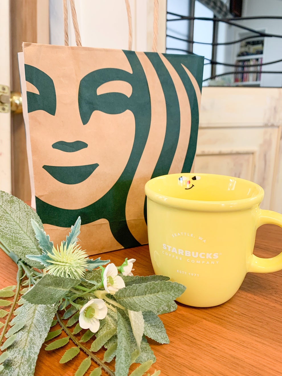 センス良すぎるって スタバの 新作マグカップ 可愛すぎて全色ほしい