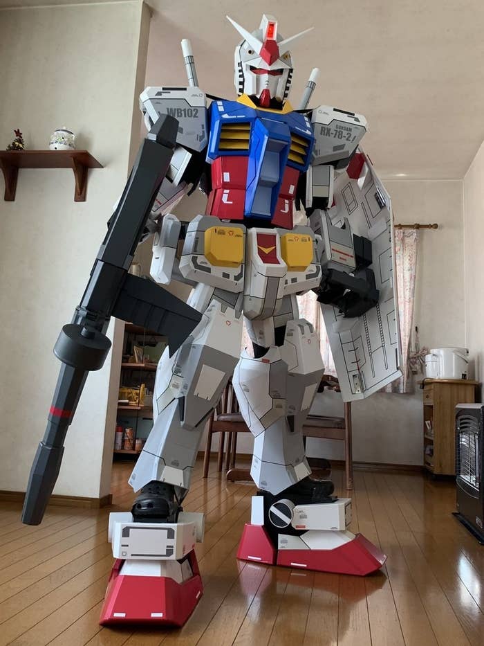 このガンダムが手作り かかった費用は 時間は このコスプレ クオリティ高すぎるって