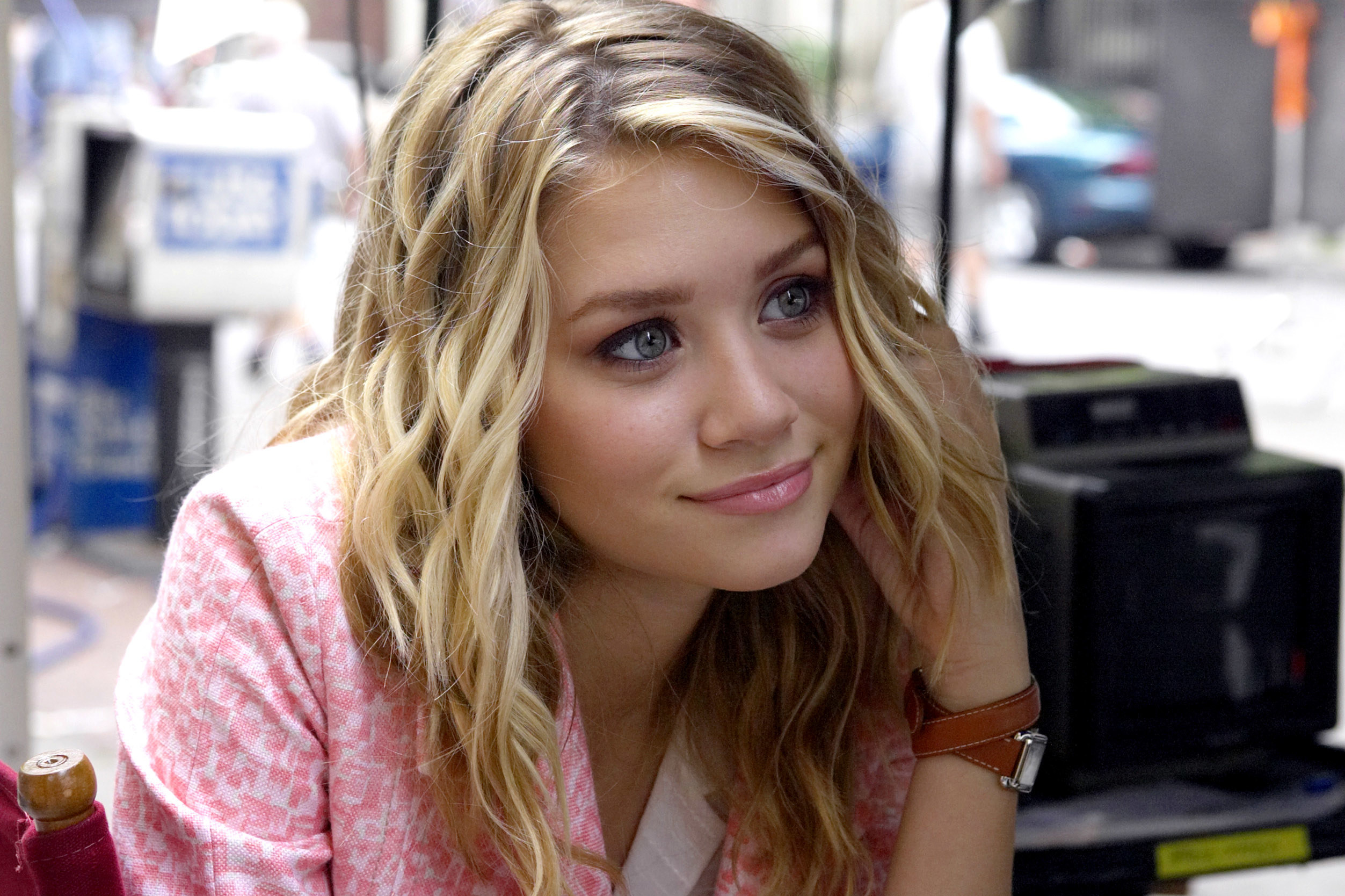 she played Roxy Ryan in &quot;New York Minute&quot;