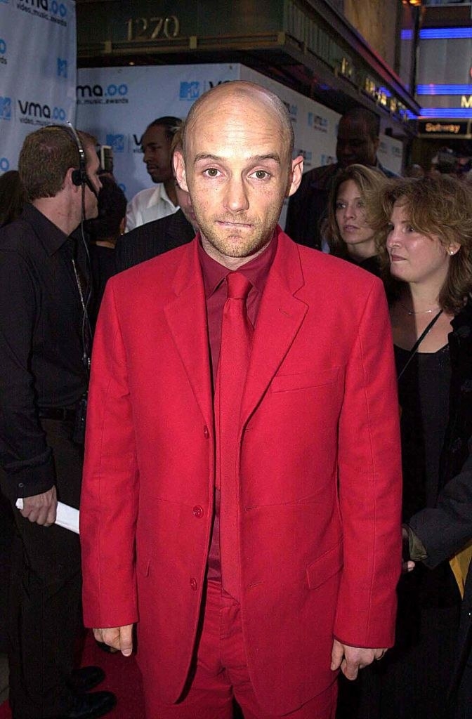 in a red suit at the vmas