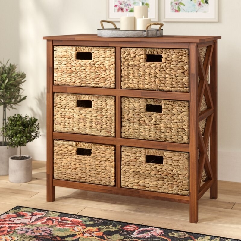 The chest in walnut