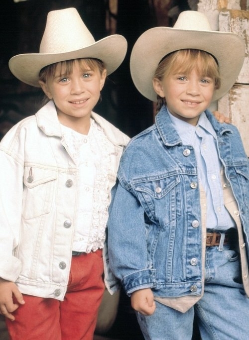 An image of the Olsen Twins in cowboy hats