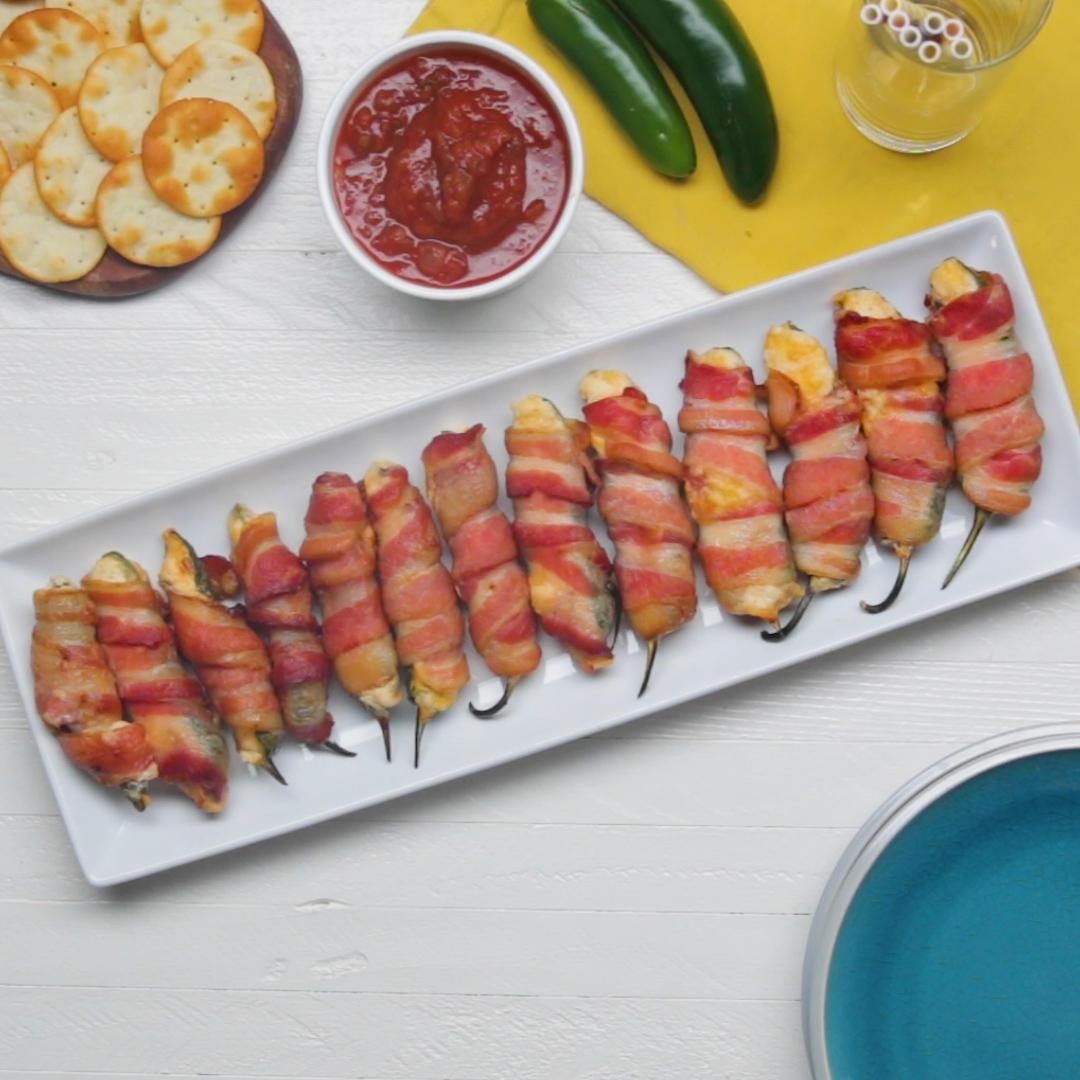 Air Fryer Bacon-Wrapped Jalapeño Poppers