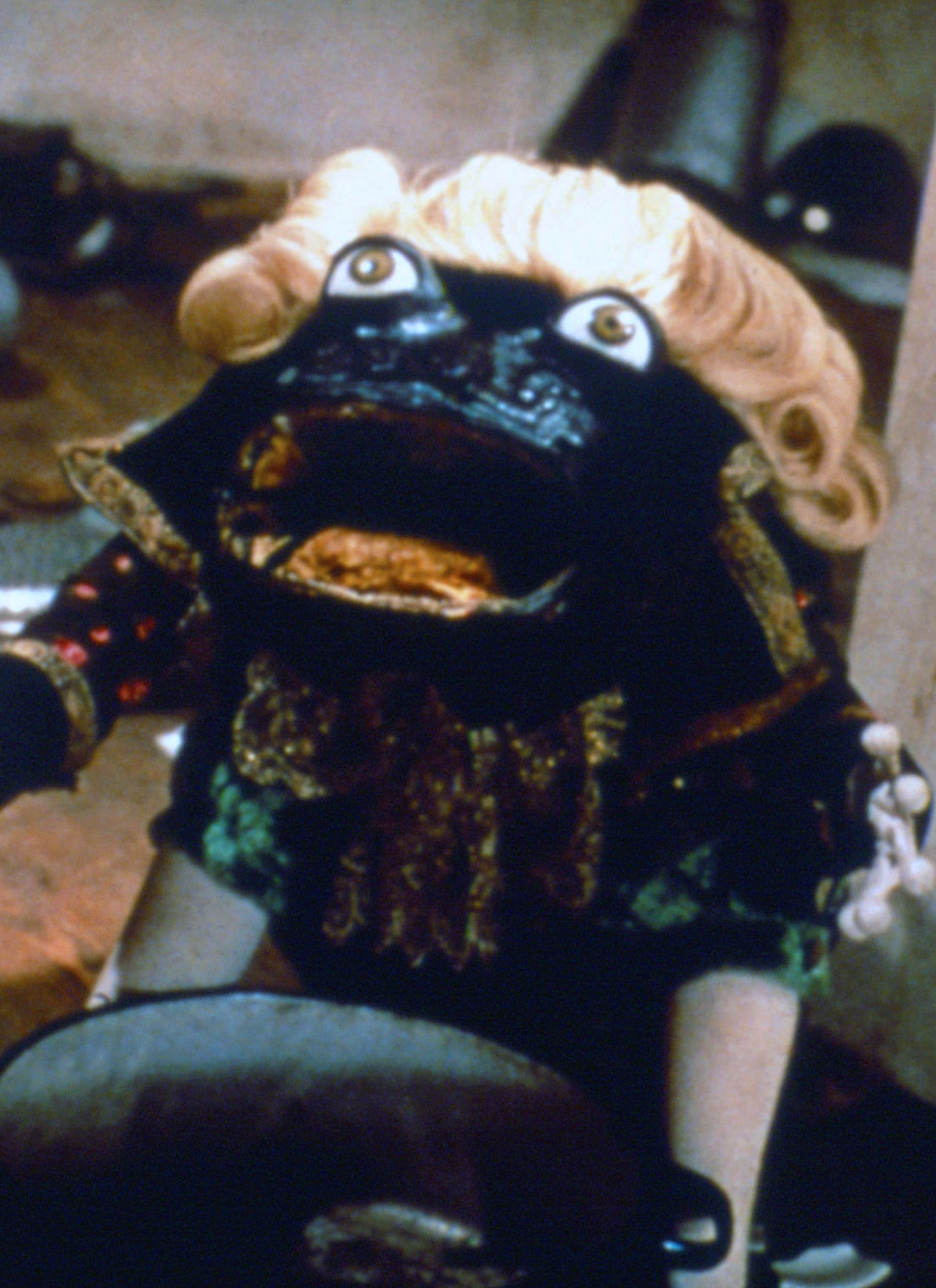 frog puppet with wig from &quot;Alice&quot; movie