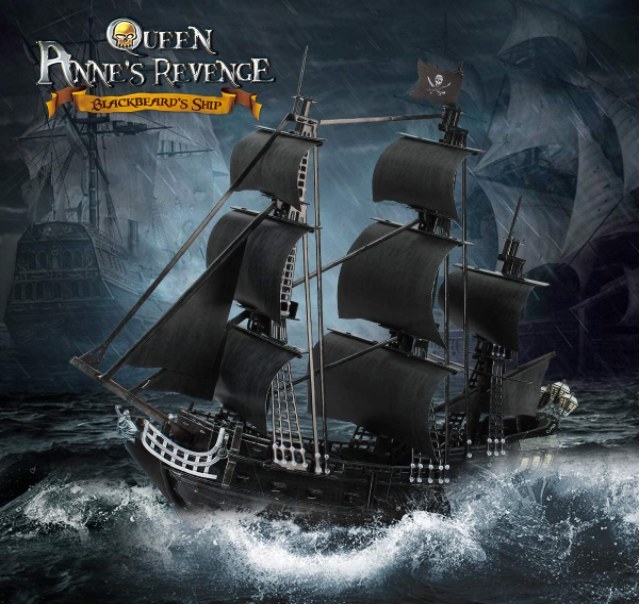 Foto de portada de juguete para construir barco de pirata.