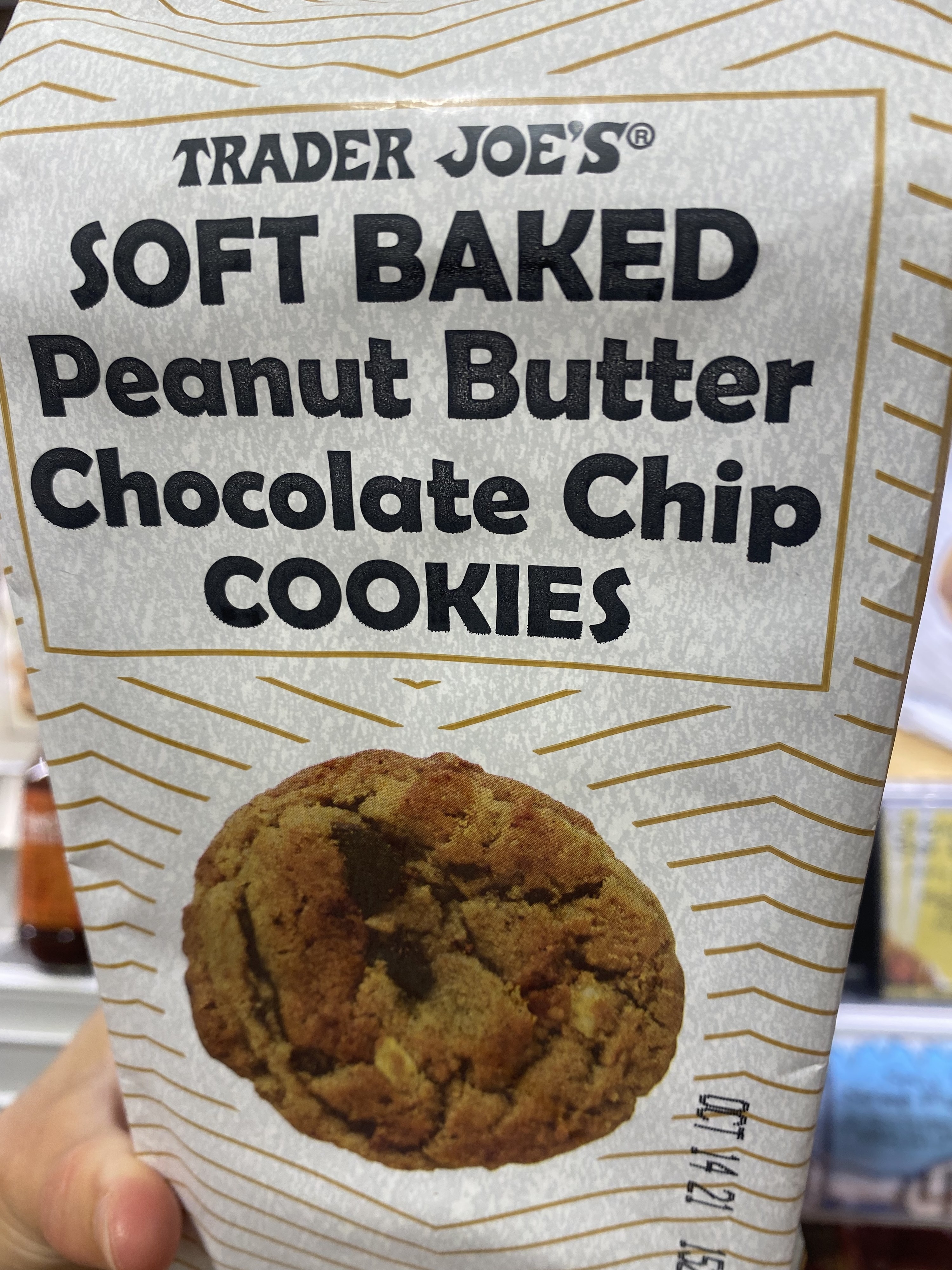 Soft Baked Peanut Butter Chocolate Chip Cookies