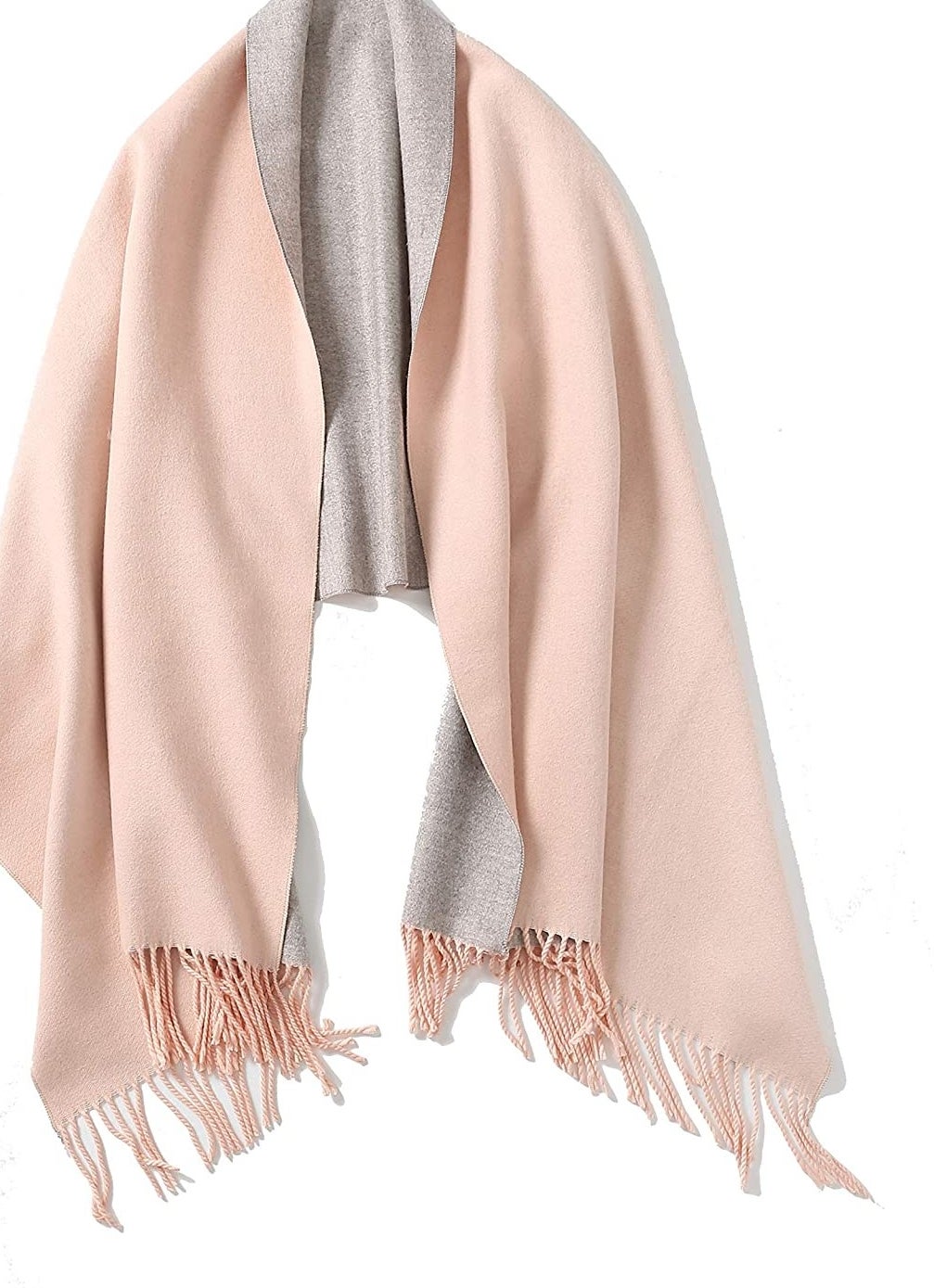 The scarf in pink gray