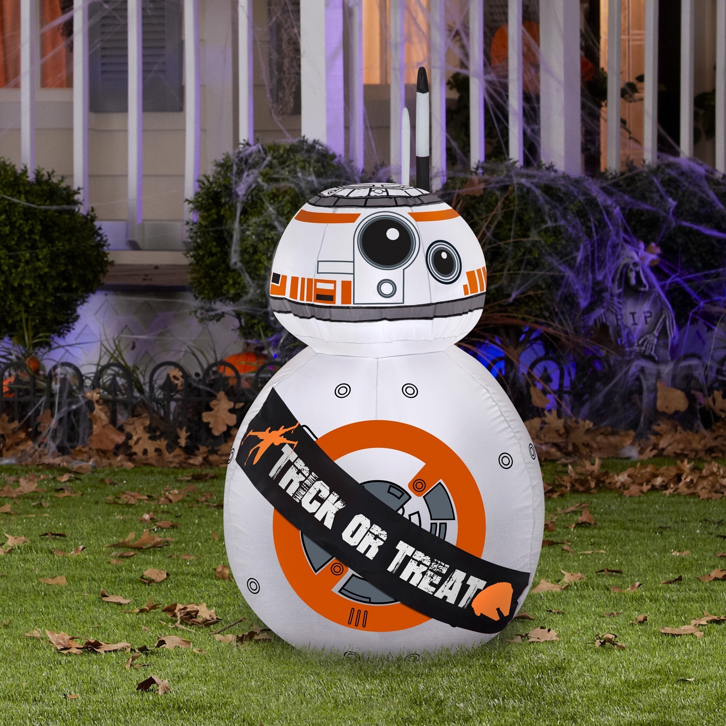 Halloween themed BB8 with a banner that says trick or treat