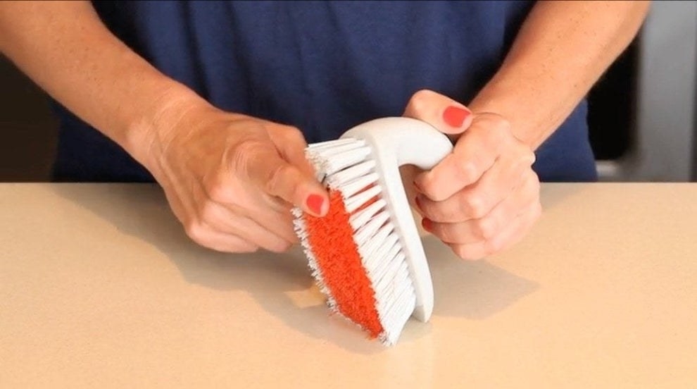 cepillo para limpiar superficies