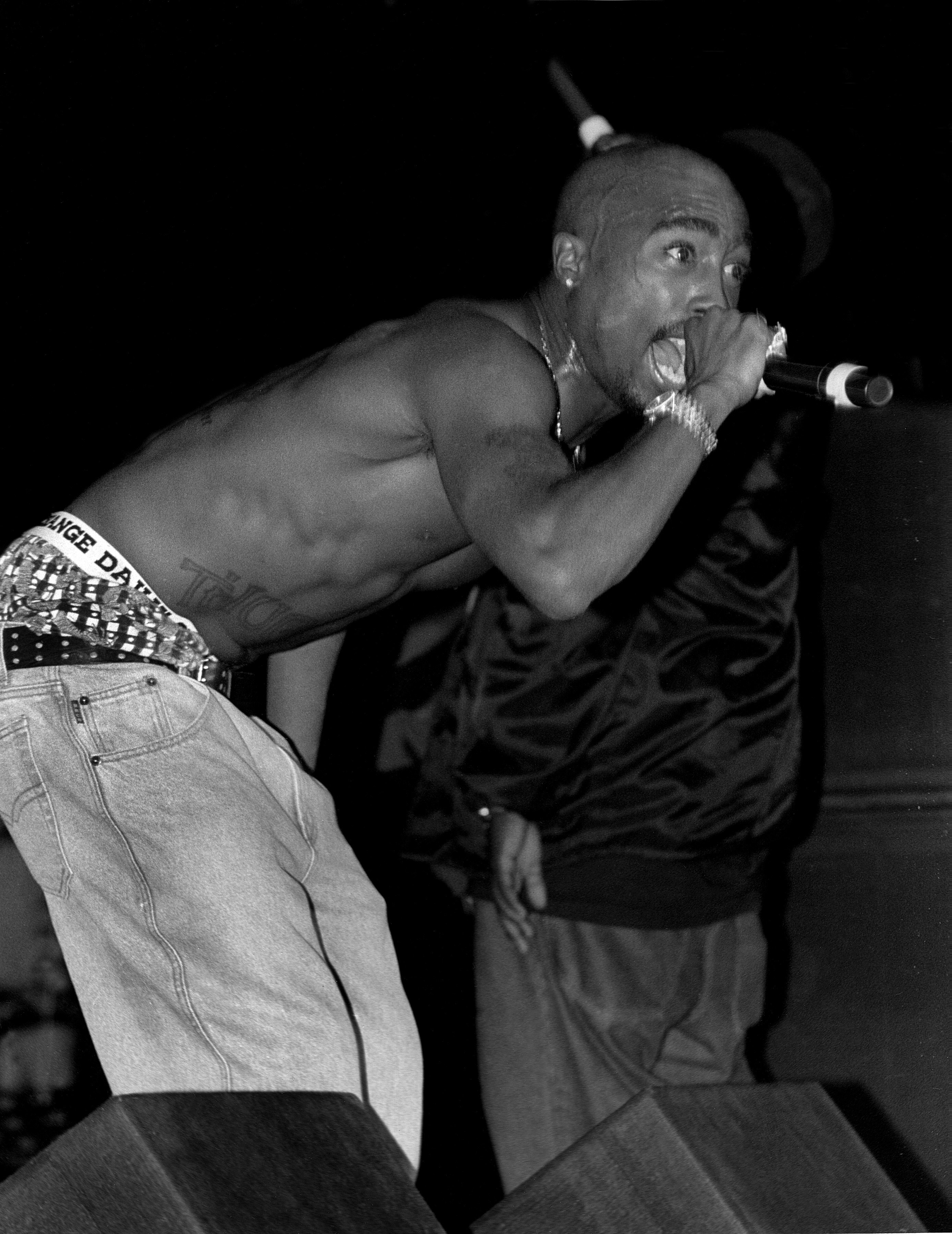 2pac body