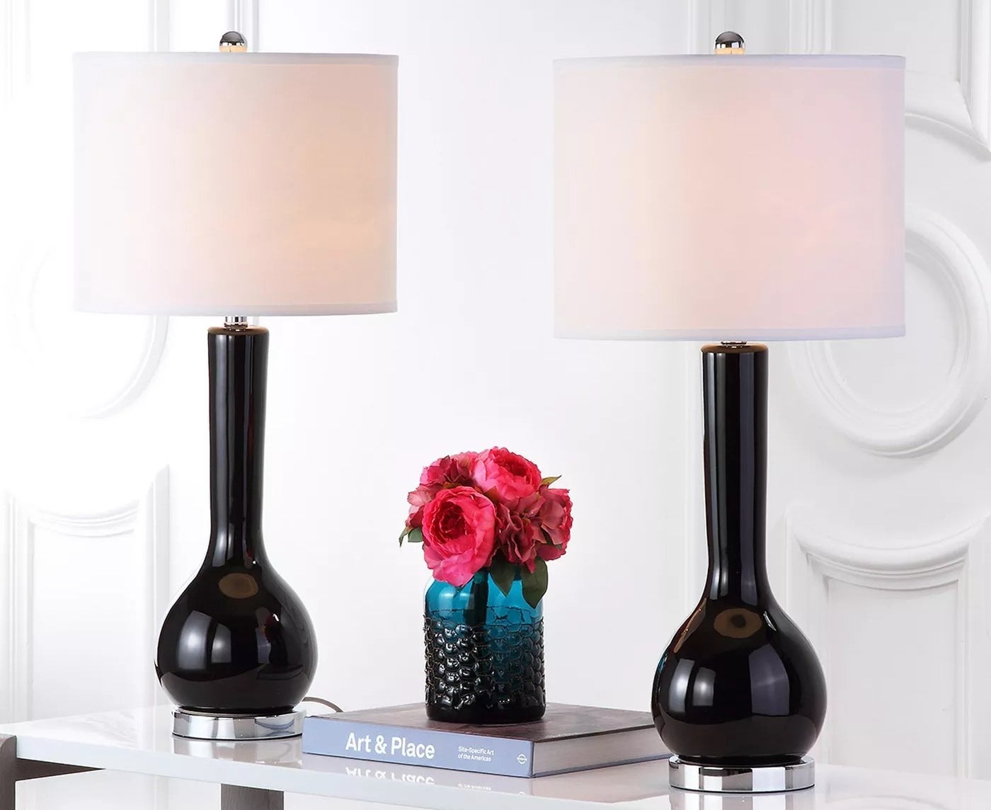 The table lamps in black