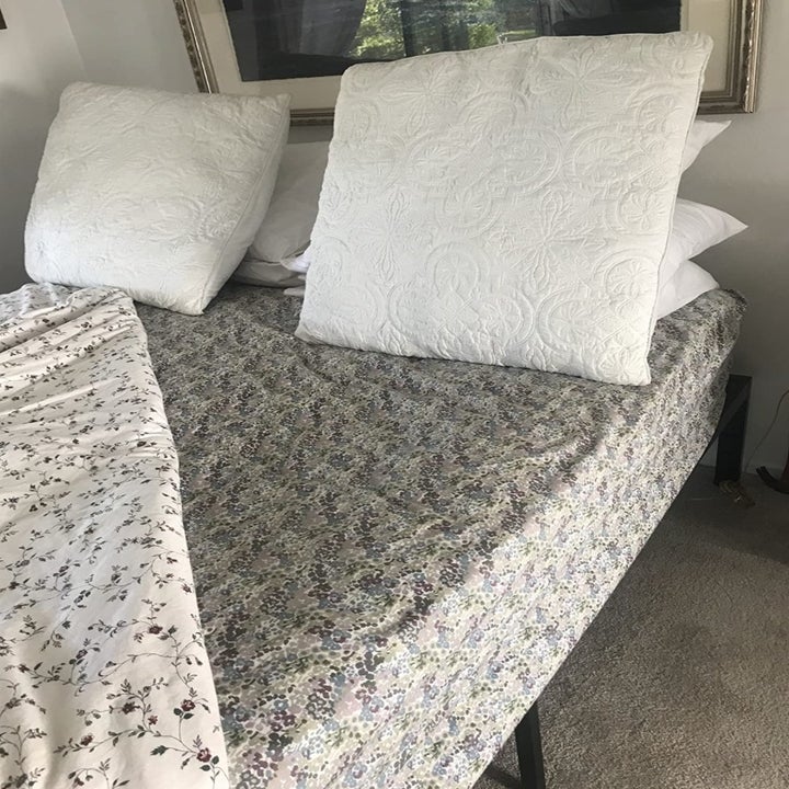 the reviewer's image of the extra thick bed topper