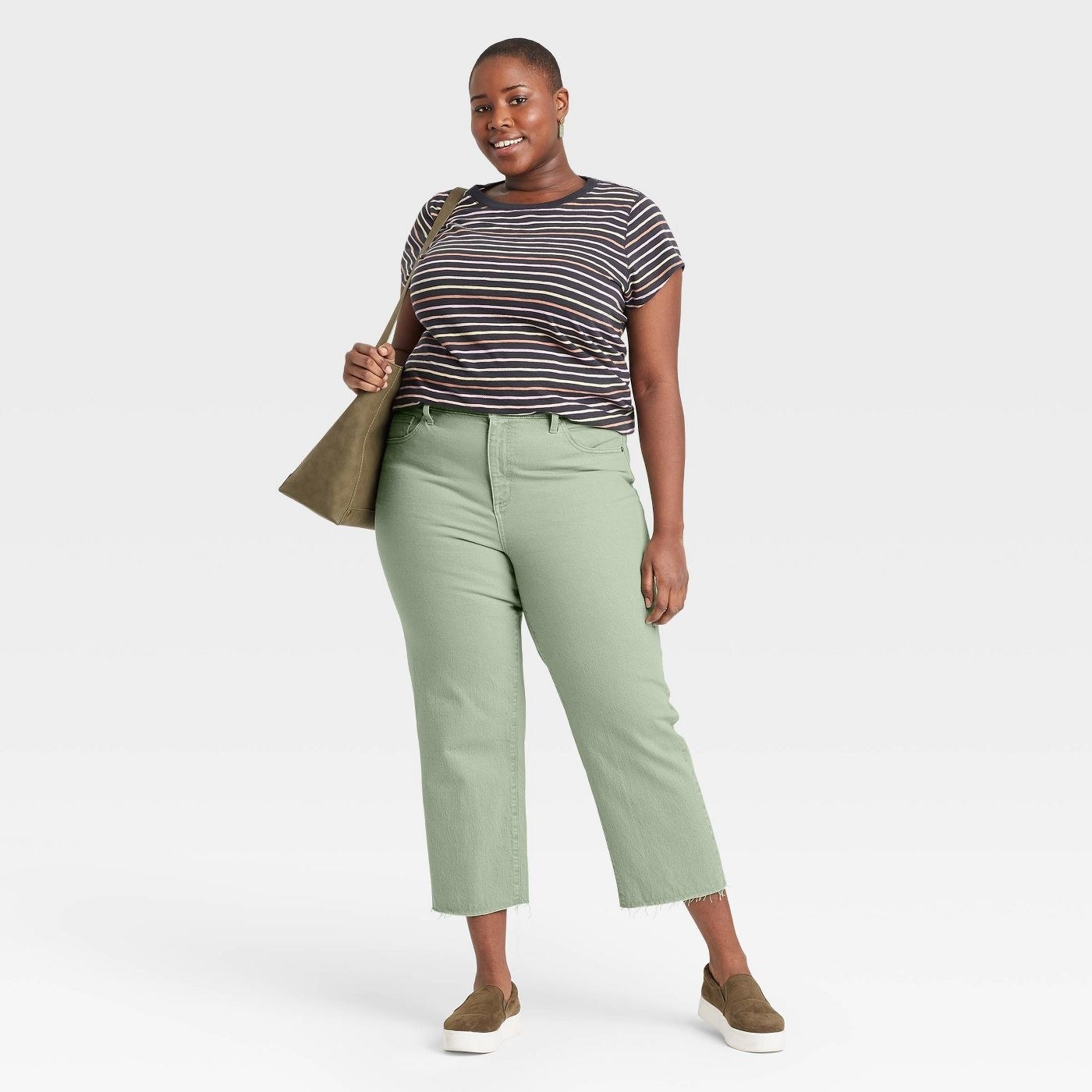 model wearing the cropped wide-leg pants in green
