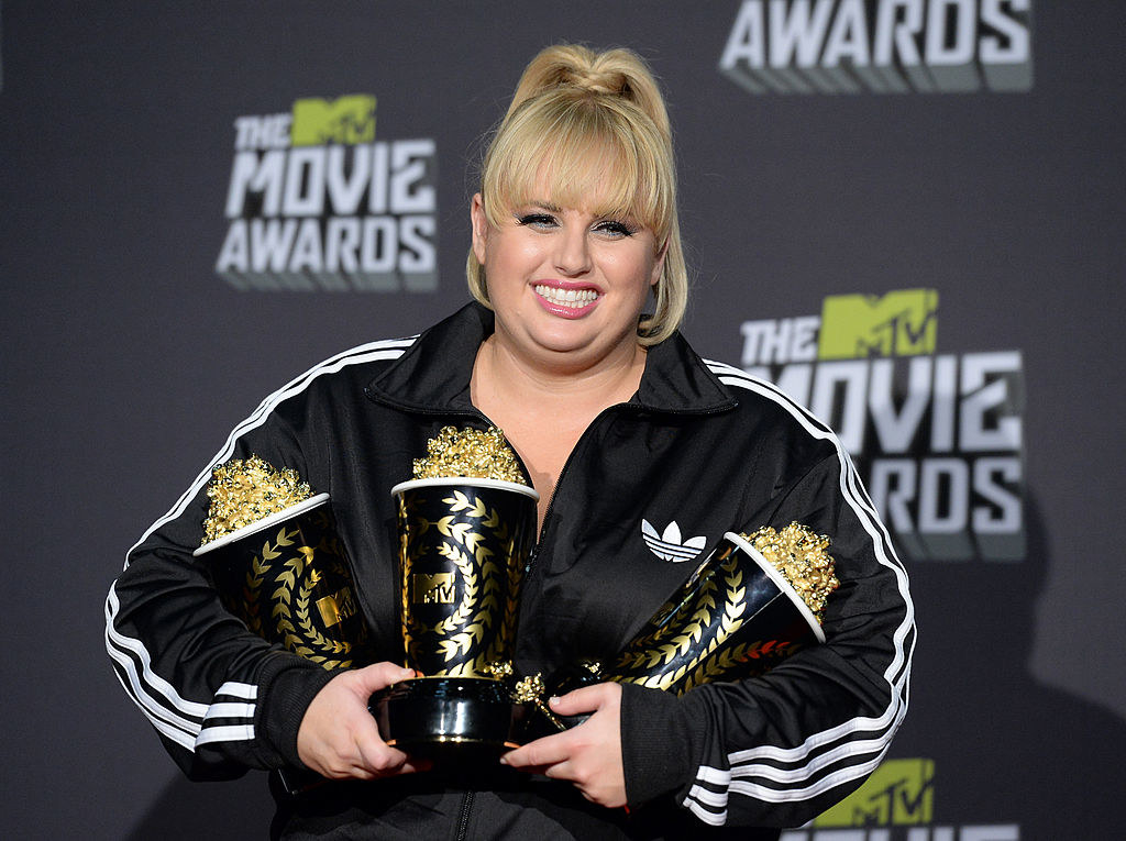 Rebel holding three MTV Movie Awards