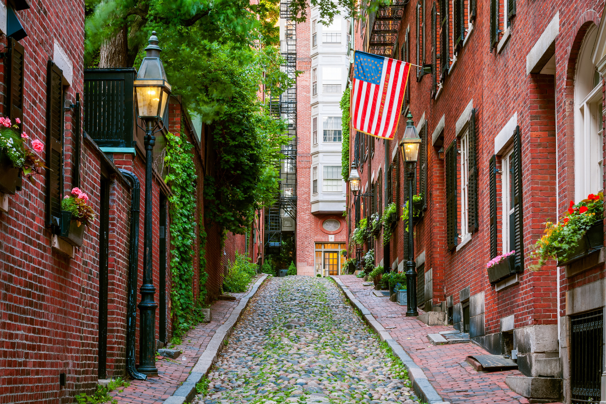 A cute cobblestone street in Boston.