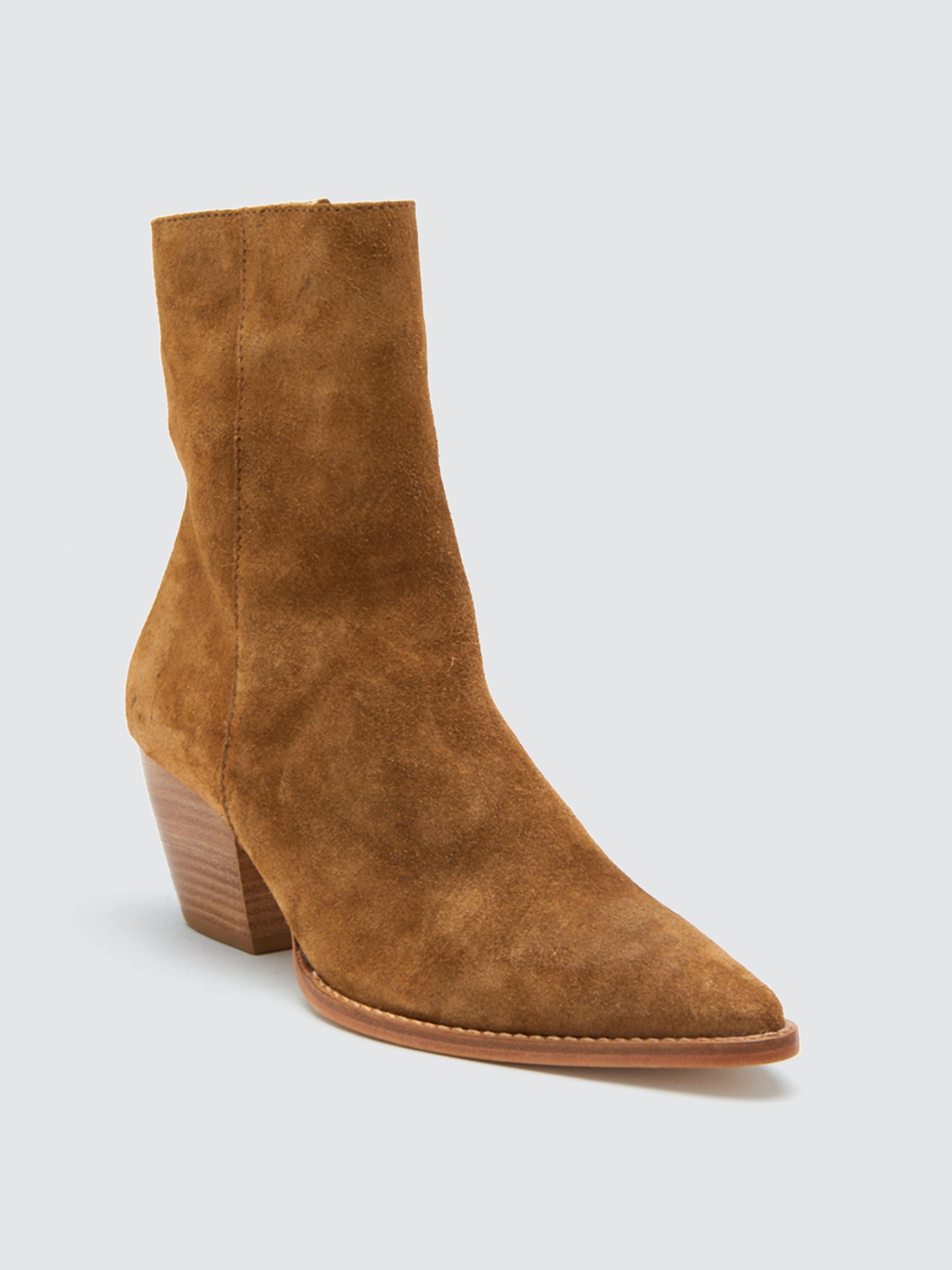 the suede boot in fawn