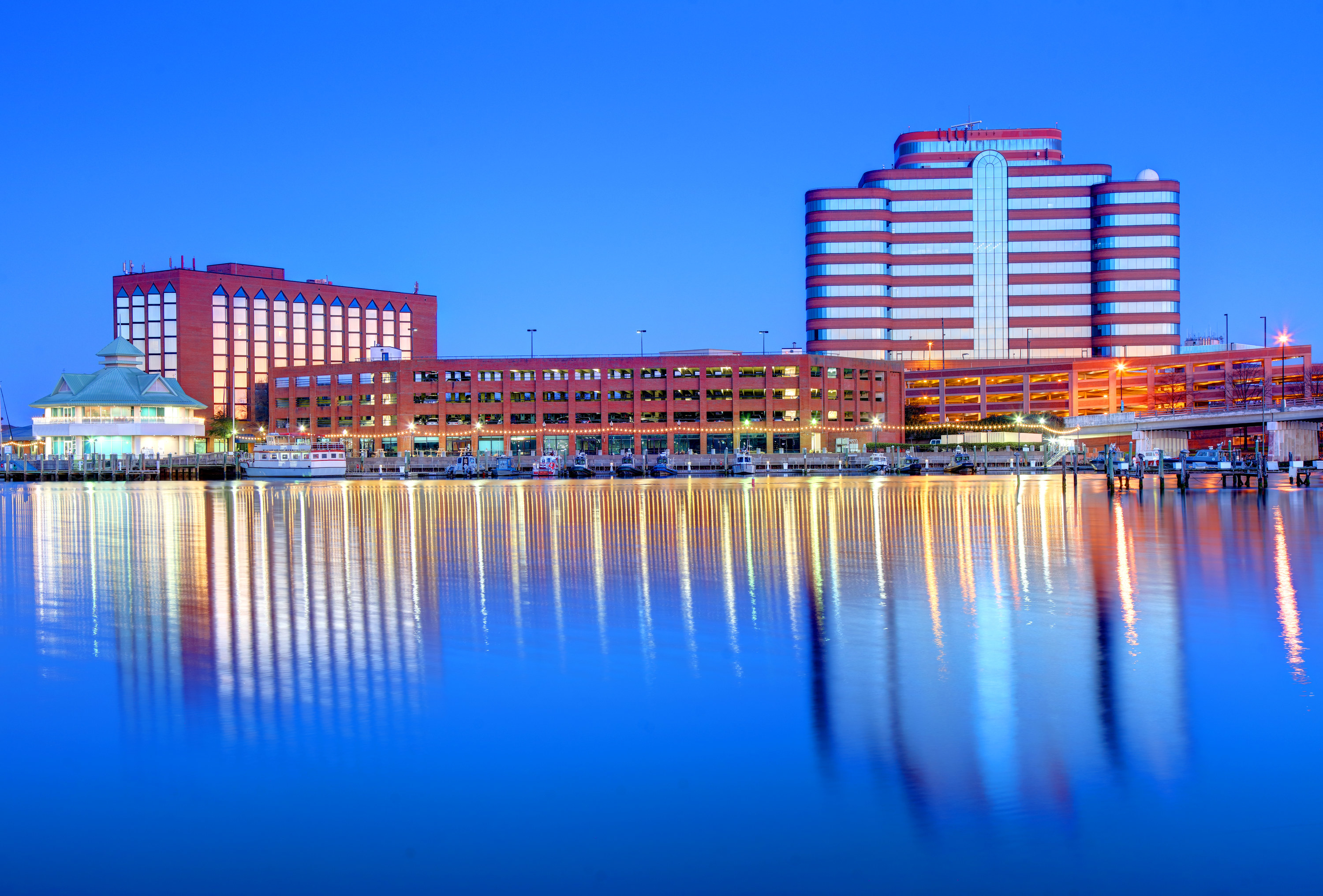 Glimmering city on the water