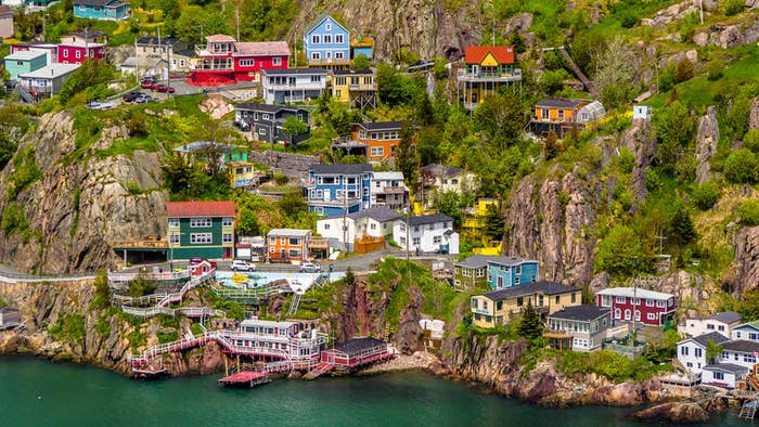 A picture of bright houses on Newfoundland&#x27;s coast