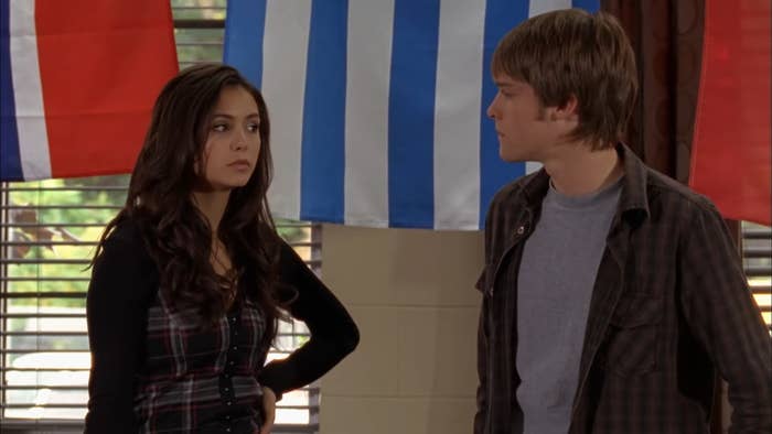 Peter and Mia argue. Episode 816: "Heart of Glass"