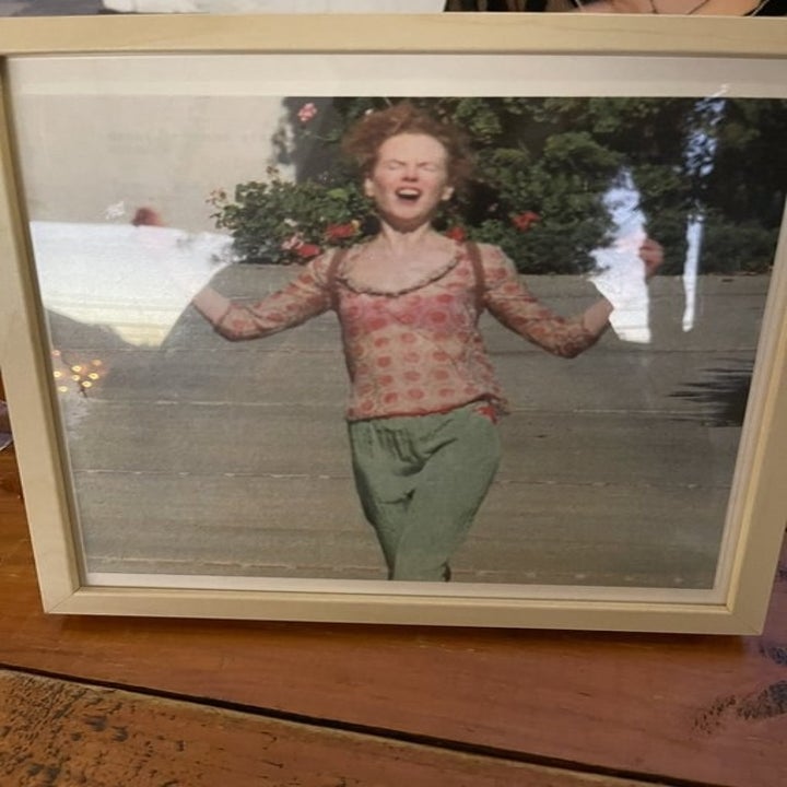 A Woman Re-Created The Nicole Kidman Divorce Outfit At Her Divorce Party