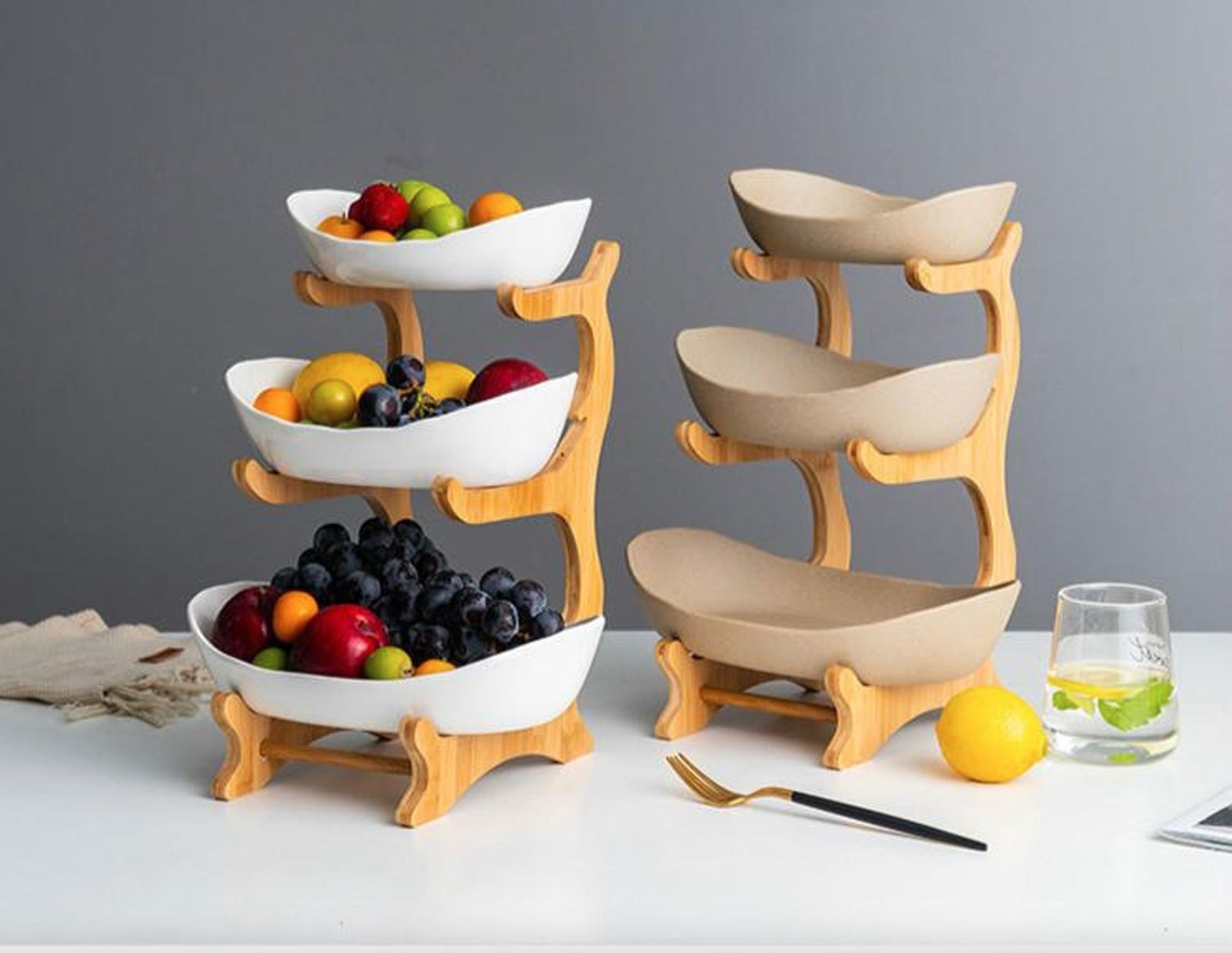 the kitchen ware fruit bowls in beige and white