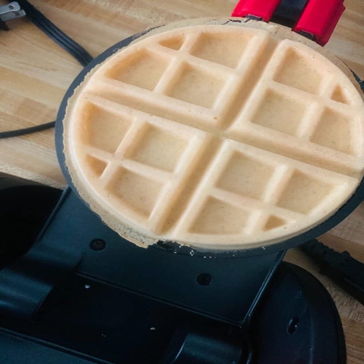 the reviewer's image of the waffle maker
