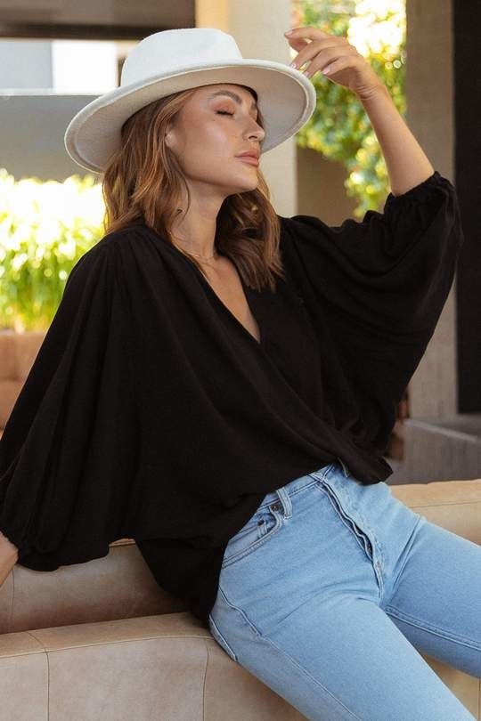 wrap blouse with big sleeves with elastic cuffs